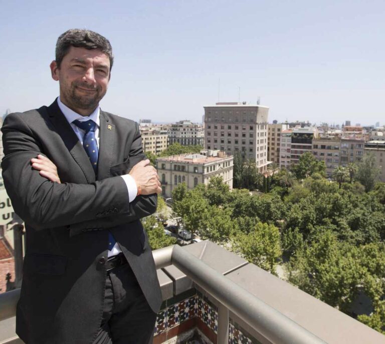 La Cámara de Barcelona quiere declarar 'no grato' al Rey y niega la fuga de empresas