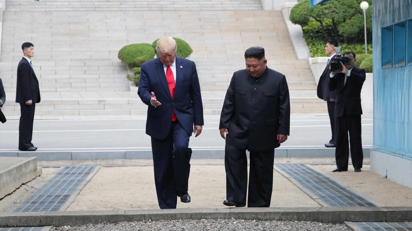 Donald Trump y Kim Jong-un durante su encuentro en Corea del Norte.