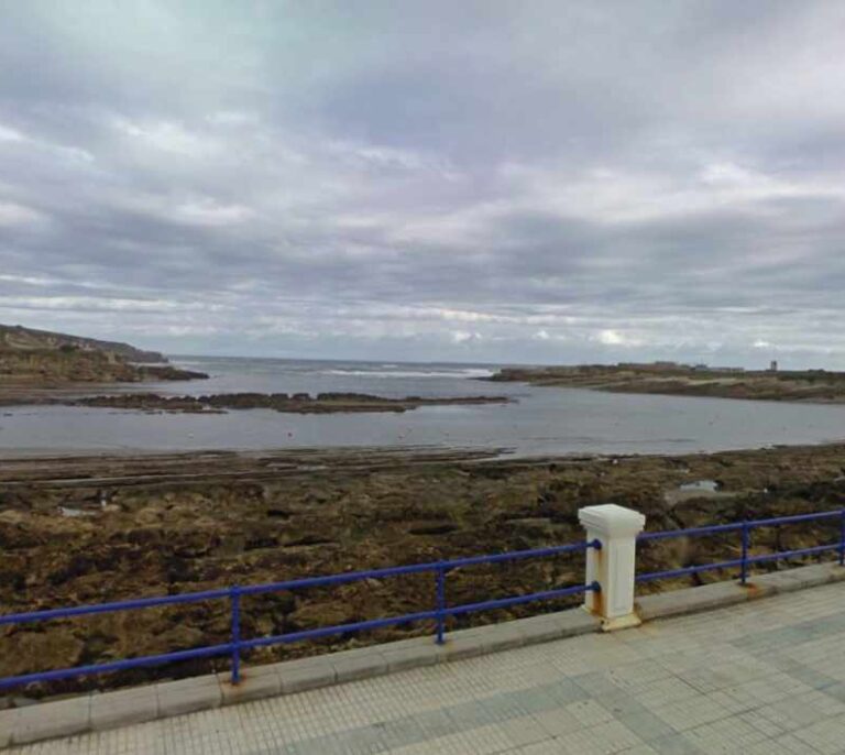 Encuentran el cadáver de una madrileña de 30 años en una playa de Santander