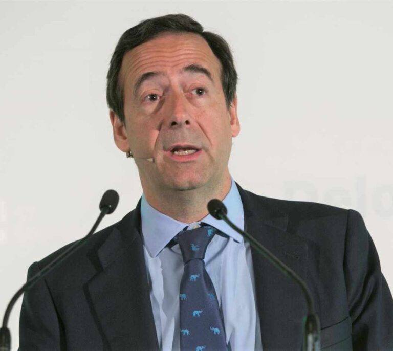 CaixaBank, contra las fintech: "Con nosotros los datos de clientes están seguros"