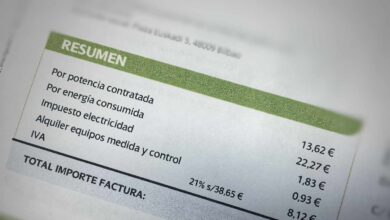 Guerra de las eléctricas para cazar clientes: de rebajas en gasolina a ‘cheques’ de 100 €