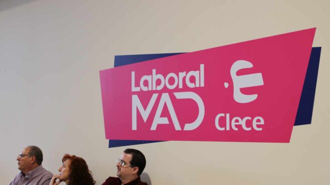 Cientos de personas pasaron el martes por el Laboral Mad en busca de un empleo Cientos de personas pasaron el martes por el Laboral Mad en busca de un empleo
