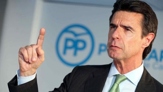 El PP atribuye a una maniobra del ex ministro Soria que el PSOE gobierne en Canarias