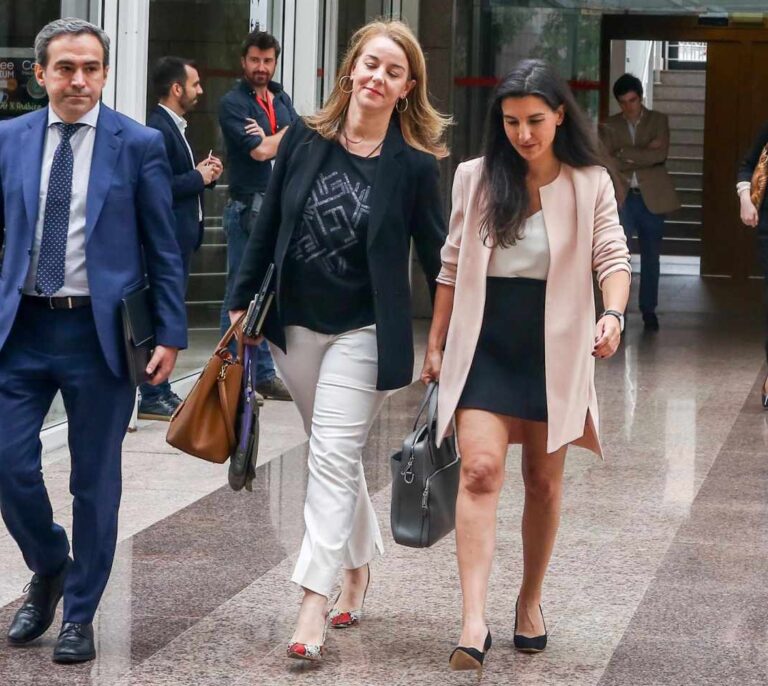 El PP corrige a Vox y dice que lo firmado en Madrid es un documento "aséptico"