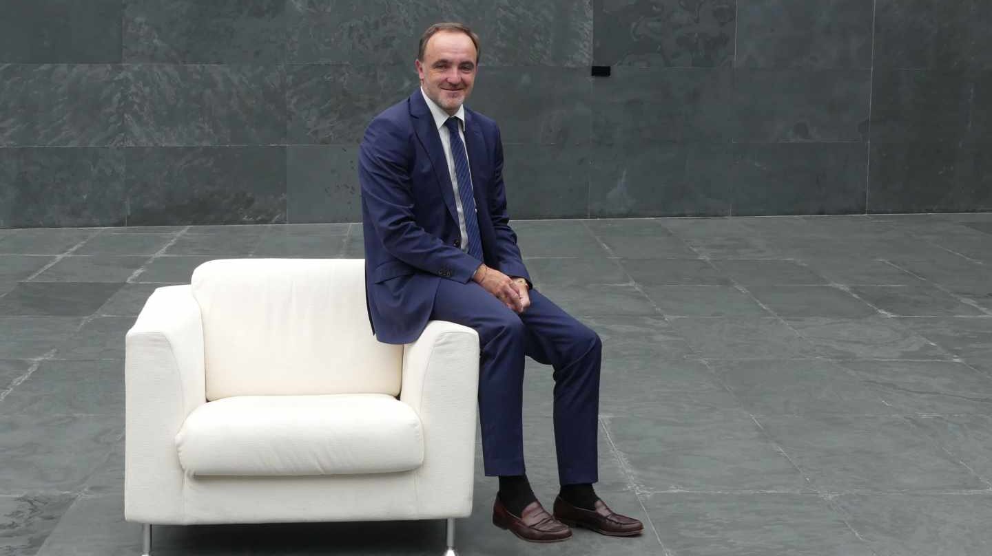 El presidente de Unión del Pueblo Navarro (UPN), Javier Esparza, en la sede del Parlamento Foral.