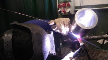 Un peón del metal navarro cobra un 21% más que un ingeniero de Lleida