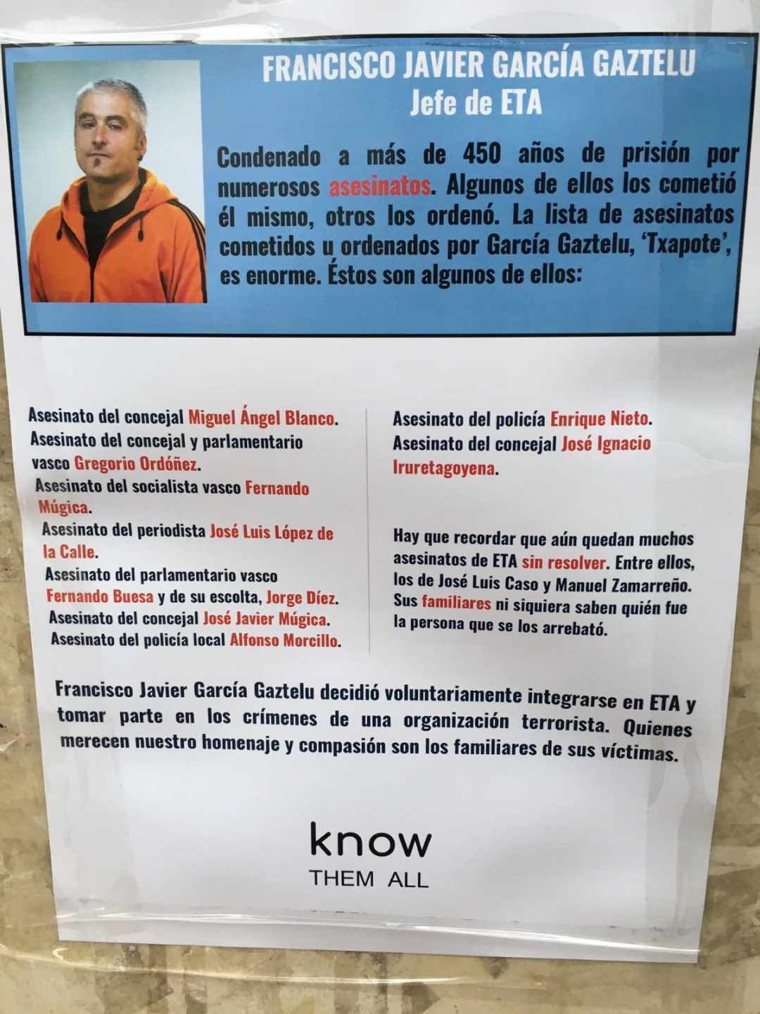 Arrancan carteles en Galdakao con el historial criminal de los presos de ETA del pueblo