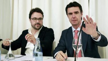El ex ministro Soria abronca a los líderes del PP canario por no dinamitar el partido