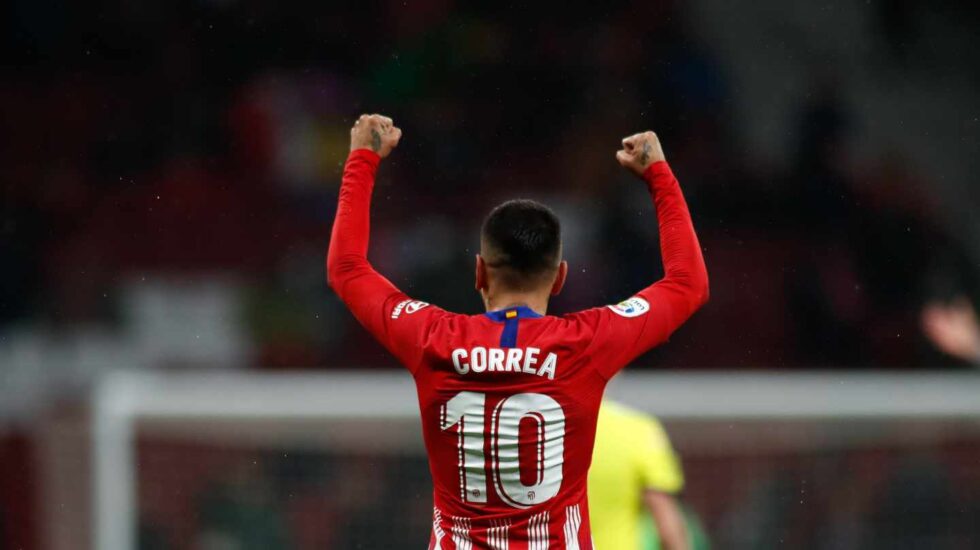 El jugador del Atlético de Madrid Angelito Correa celebra un gol.