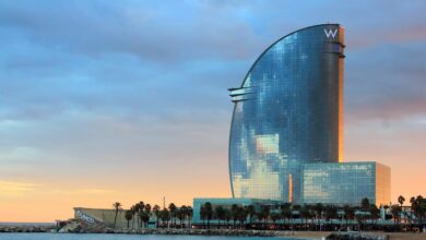 La Justicia anula el plan de Colau para prohibir nuevos hoteles en Barcelona