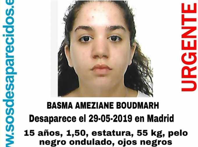 Cartel con la información de la desaparecida Basma