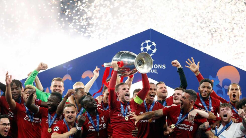 El Liverpool celebra su victoria en la final de Champions de Madrid.