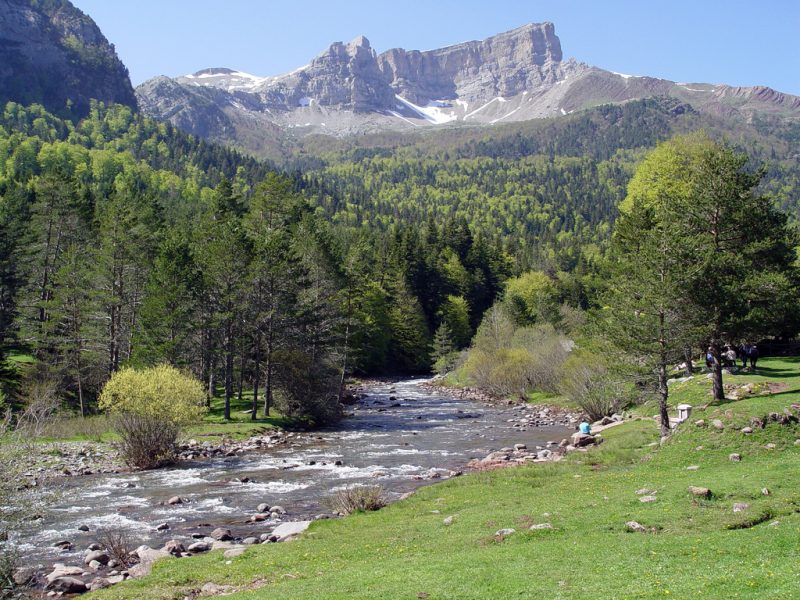 Descubre siete ríos para bañarte este verano