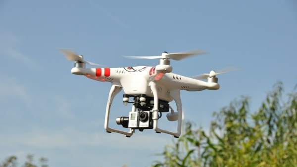 La "lucha" de la Policía Nacional contra drones en Madrid: multas hasta 90.000 euros