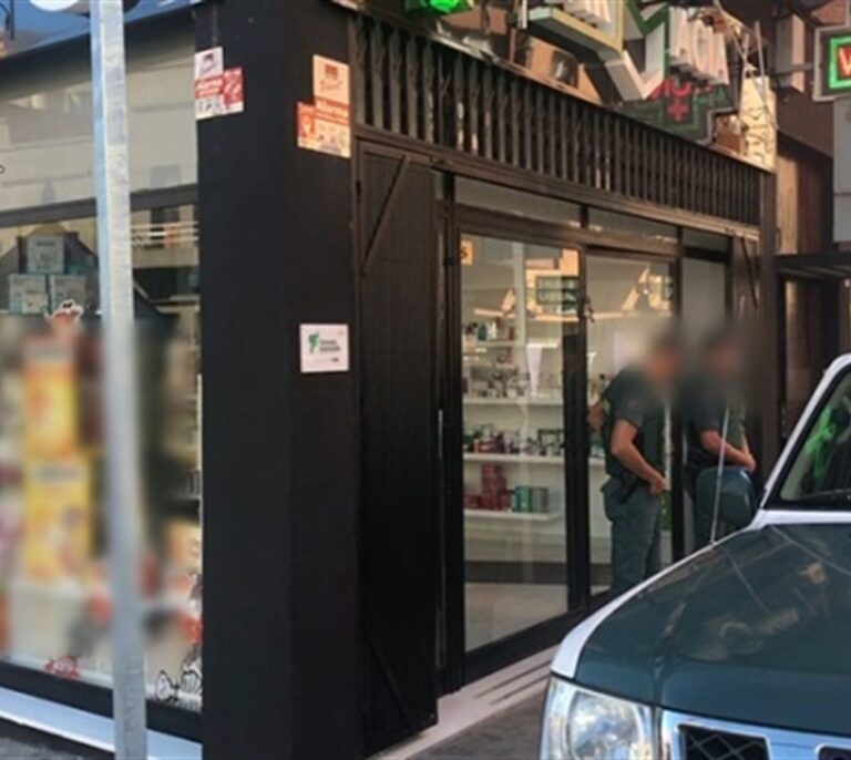 Tres médicos y otros cuatro detenidos por estafar más de dos millones al SCS