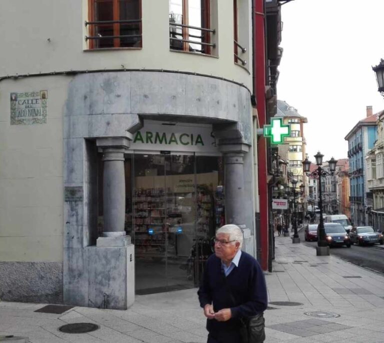 ¿Dónde está el gasto farmacéutico? Los extremeños consumen 23 recetas al año, ocho más que Baleares