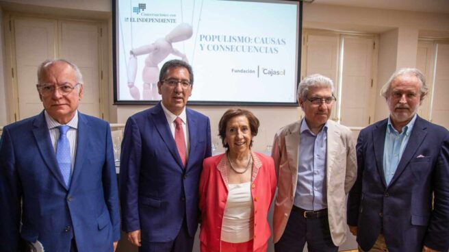 Los participantes en la charla celebrada en Sevilla