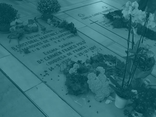 Imagen de la tumba de Carmen Franco, en La Almudena.