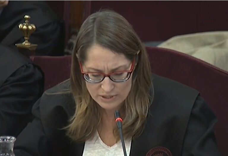 La abogada de Cuixart se escuda en el "conflicto político" para negar la violencia en el 'procés'