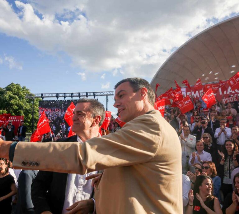 Los cuchillos largos vuelven al PSOE de Madrid para cuestionar al secretario general