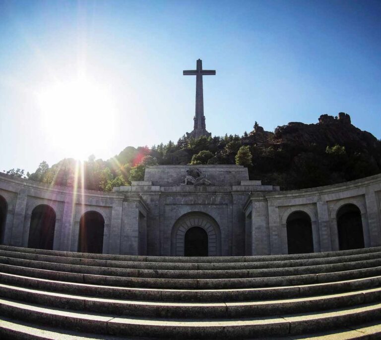 Del Congreso al Supremo: la cronología de la exhumación de Franco