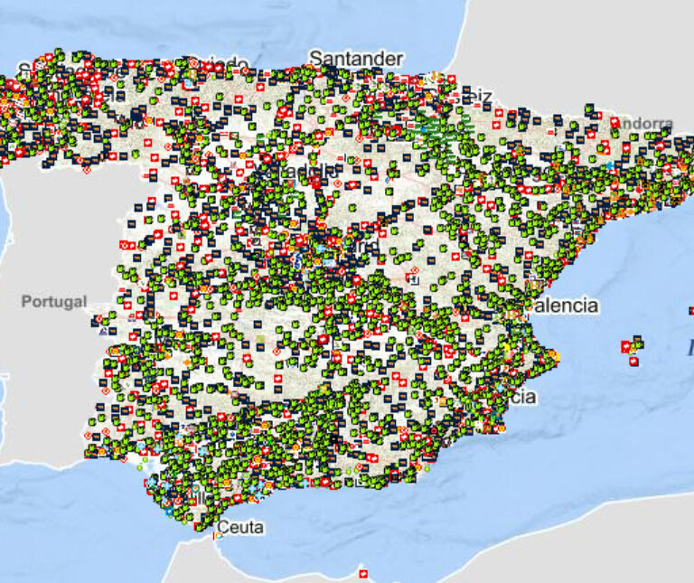 España impulsa una web con el mapa de todos los ‘enchufes’ para coches eléctricos