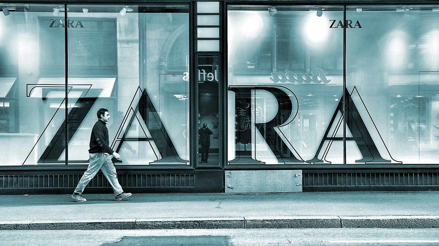 Escaparate de una tienda de Zara.