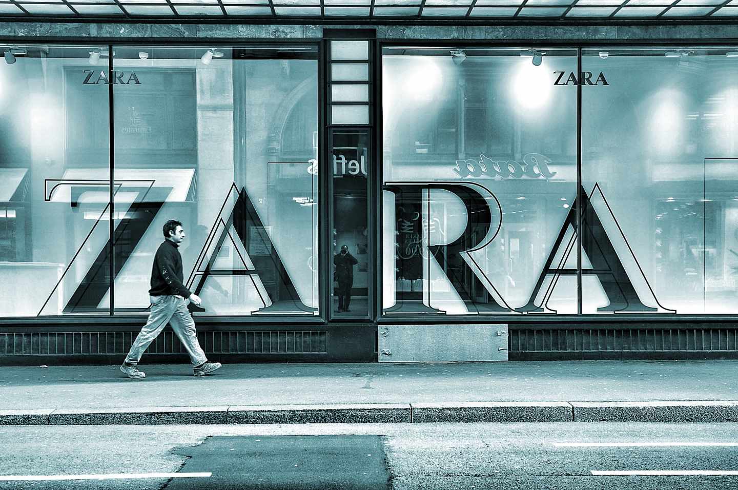 Escaparate de una tienda de Zara.