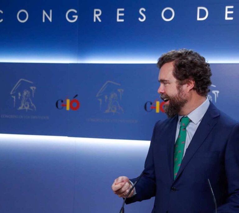 Vox contempla una investidura en Madrid y Murcia en julio y descarta elecciones