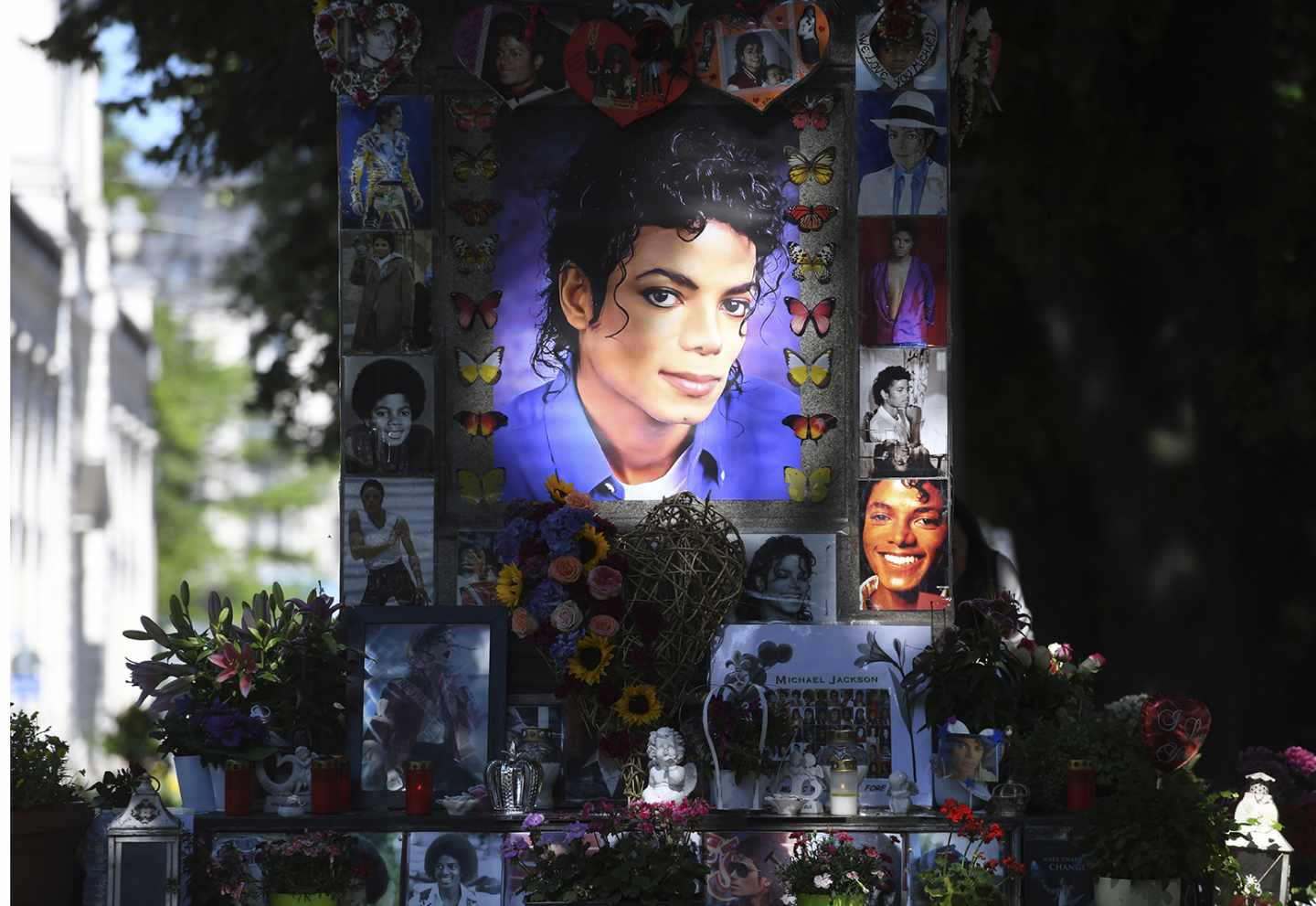 Santuario en homenaje al Rey del Pop, Michael Jackson