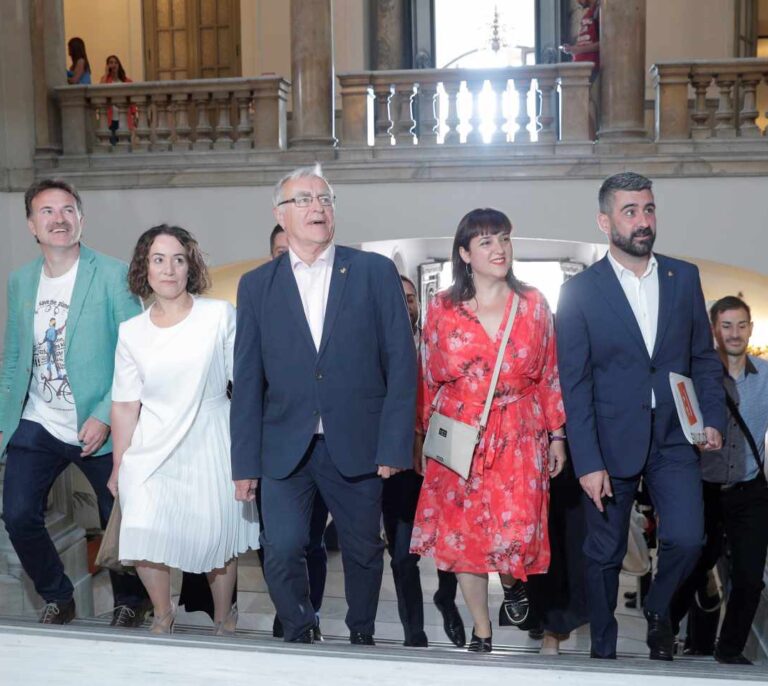 Joan Ribó revalida la Alcaldía de Valencia con los votos de los socialistas