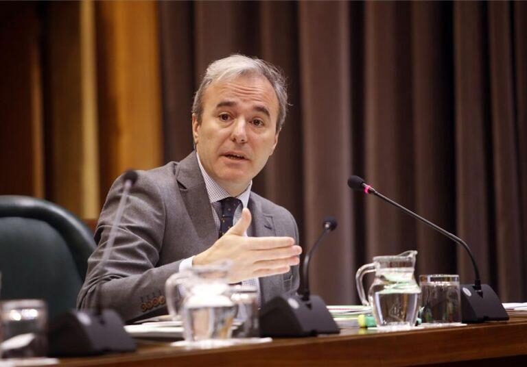 El alcalde de Zaragoza tilda de machista a un concejal de Podemos por decirle "oye, guapa" a otra edil