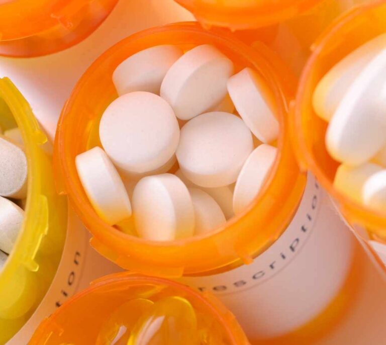 19 organizaciones piden en el Congreso abaratar los precios de los medicamentos