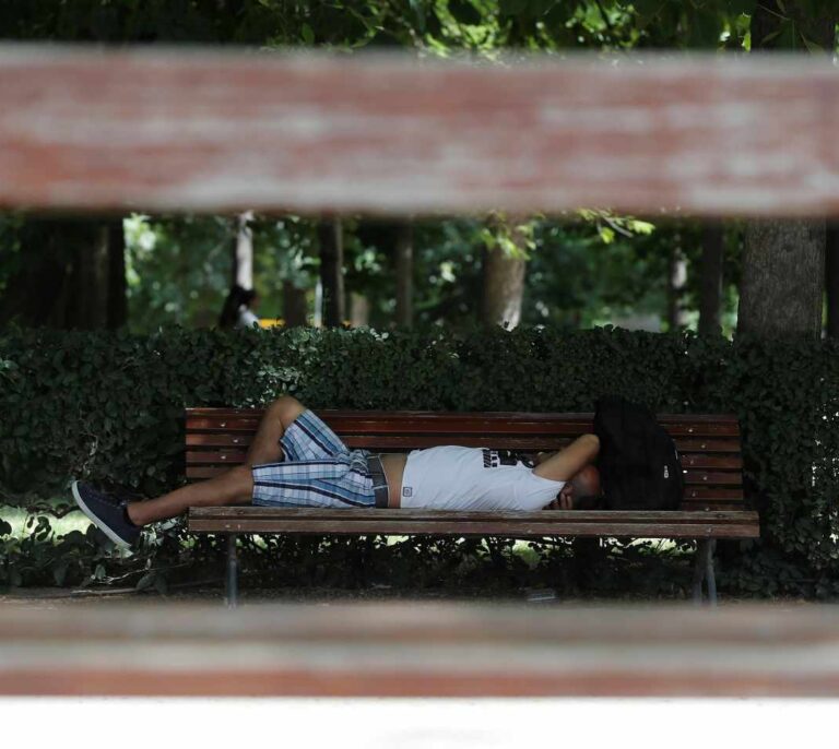 Lleida y Aragón revienta los termómetros y superan los 42 grados en el inicio de la ola de calor