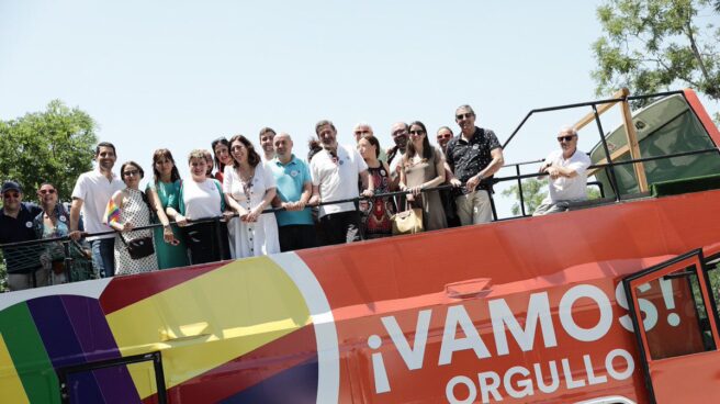 Atacan un autobús de Ciudadanos que iba a participar en el Orgullo: "Fascistas"