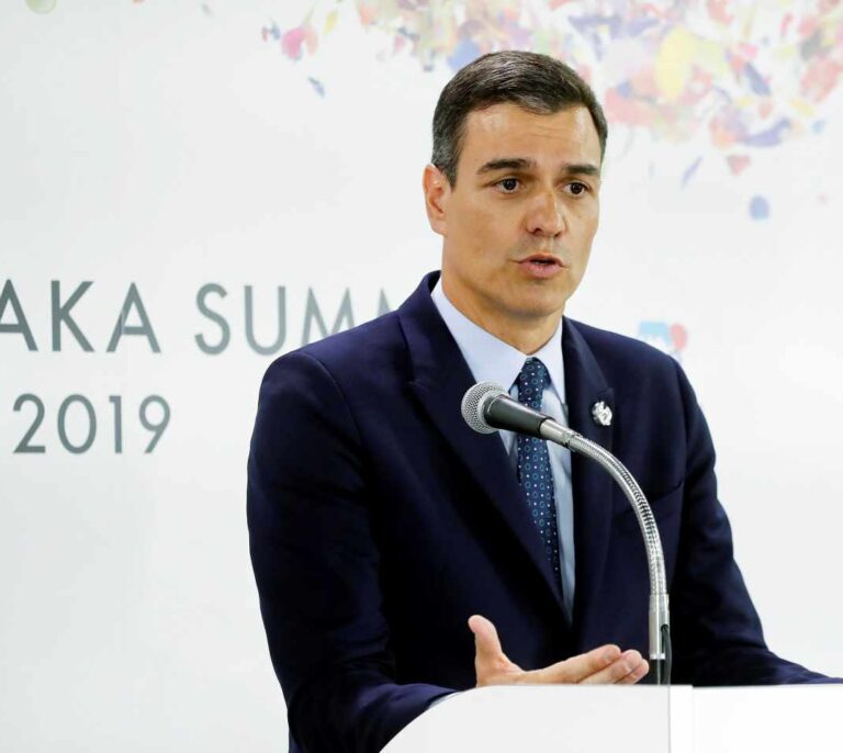 Sánchez insta a Podemos a cerrar ya un gobierno de cooperación