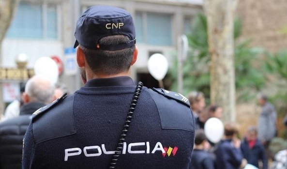 La Policía sorprende a un joven estrangulando a su novia en Carabanchel