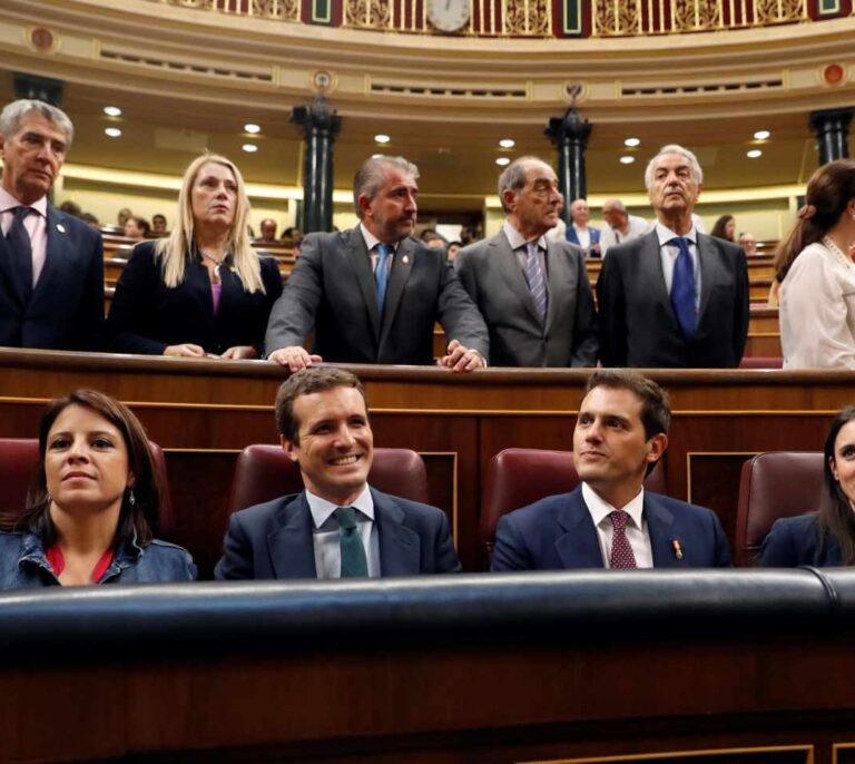Diputados del PSOE se niegan a aplaudir el discurso de Mar Blanco sobre las víctimas del terrorismo