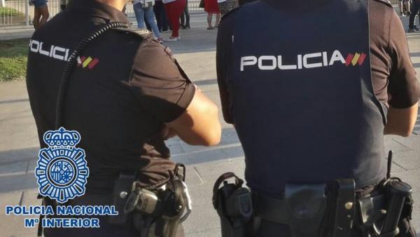 Agentes de la Policía de Cádiz intervienen más de 200.000 boletos ilegales de lotería