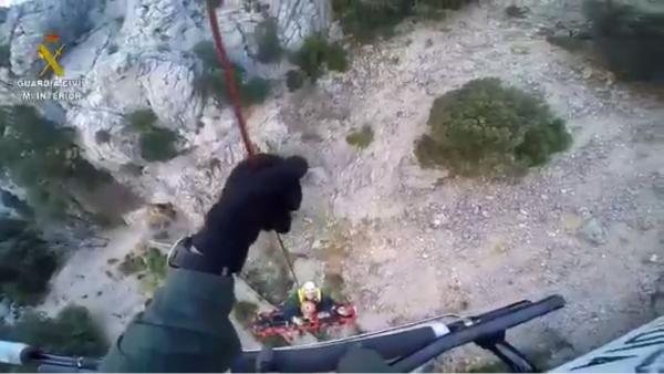 Muere en Málaga un hombre al caer de unos 200 metros de altura frente a un desfiladero
