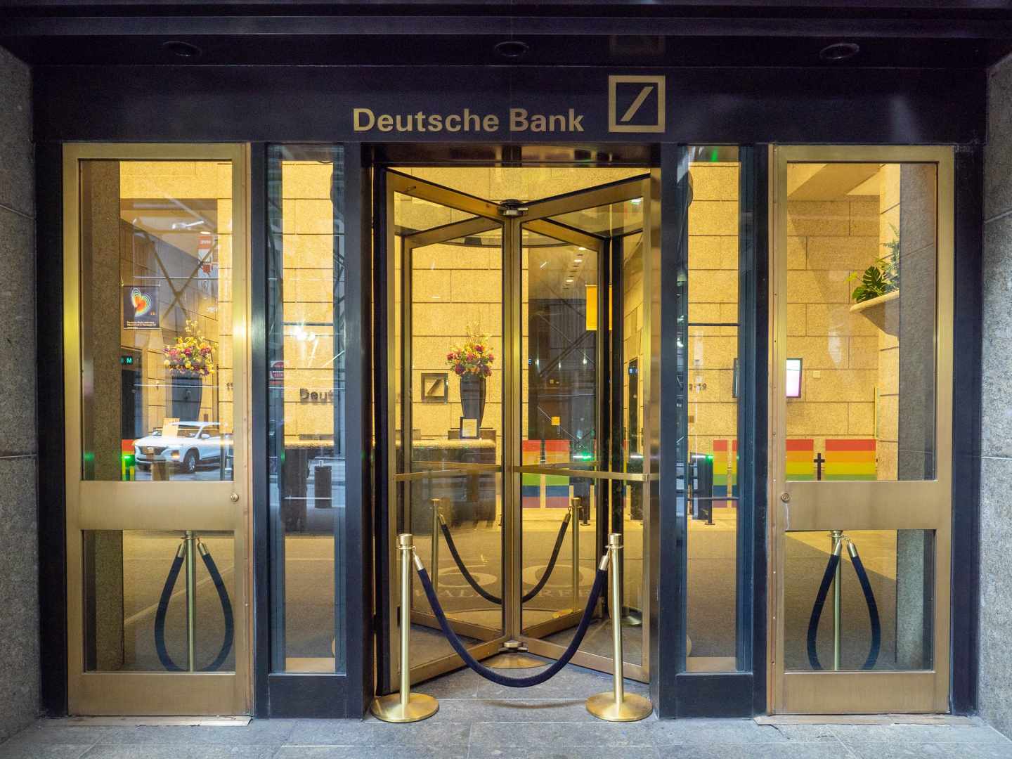 Deutsche Bank no logra detener su sangría: pierde 11.500 millones desde 2015