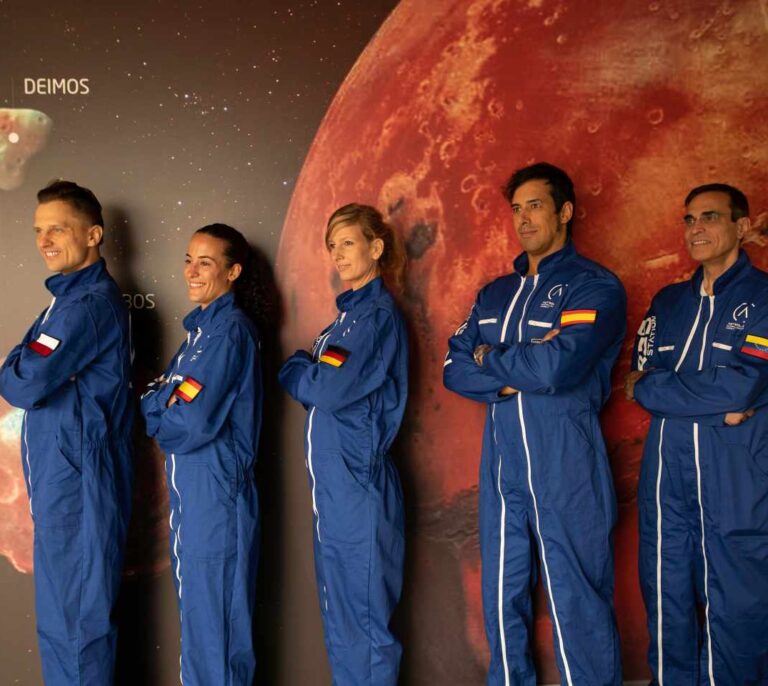 Primera expedición al "Marte" cántabro, para conmemorar los 50 años de misión lunar
