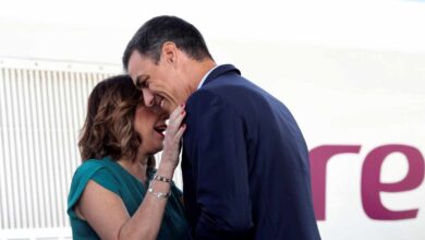 Susana Díaz promete a Sánchez dar un paso atrás en Andalucía si no gana en los sondeos