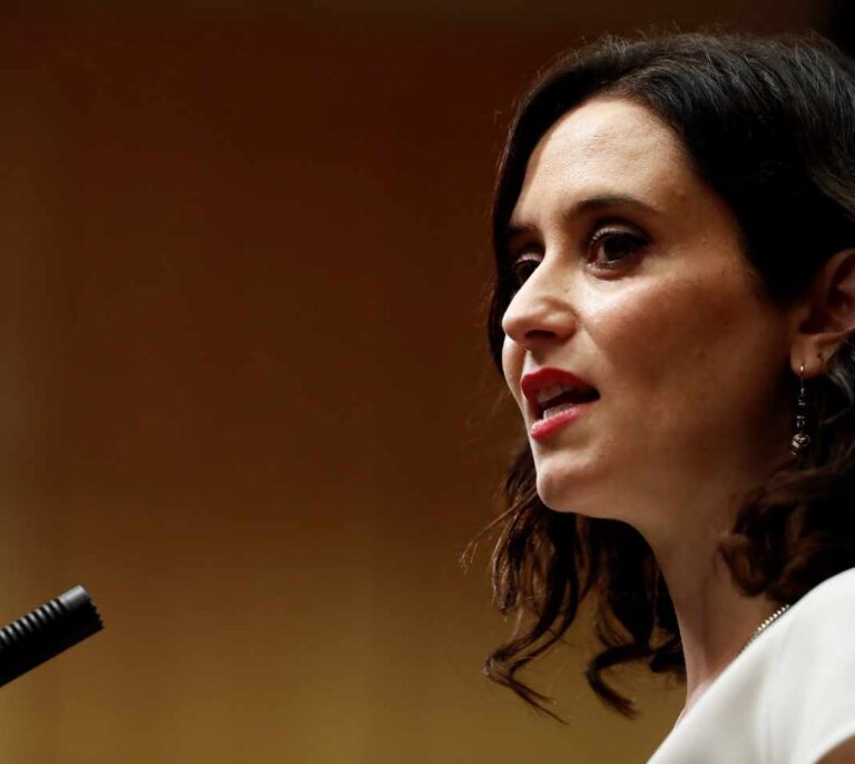 Madrid rechaza el "aprobado general" y asegura que la propuesta de Educación va en "mala dirección"