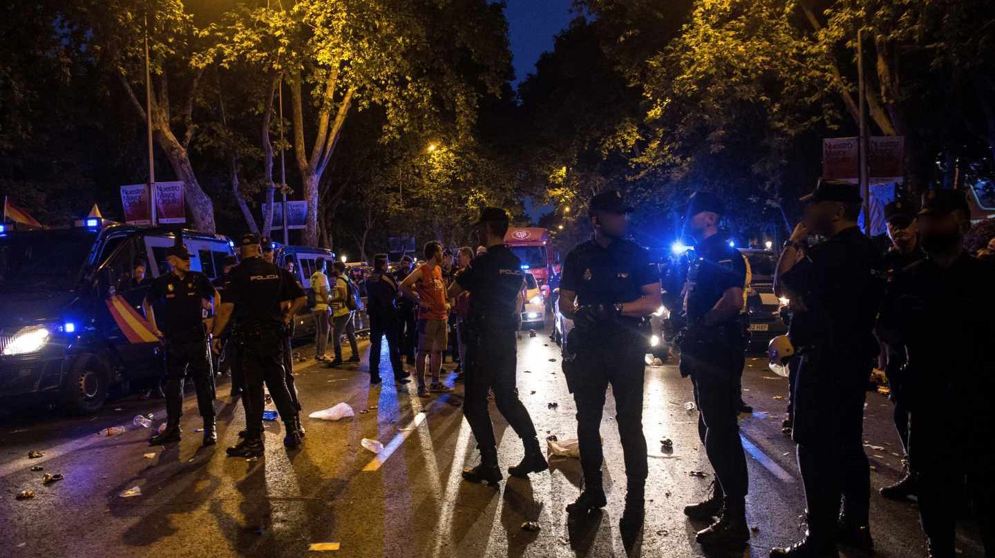 Agentes de la Policía Nacional durante el desfile.
