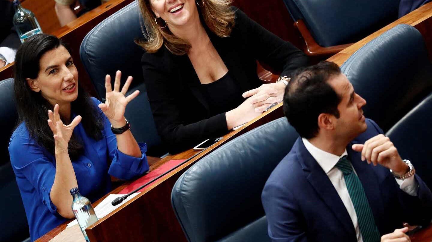 Rocío Monasterio (Vox) e Ignacio Aguado (Cs), en la Asamblea de Madrid.