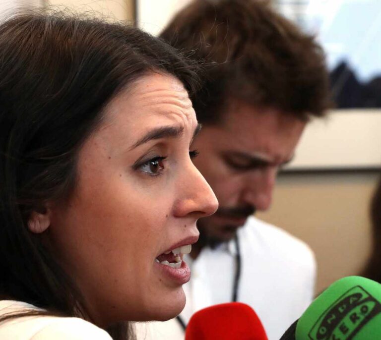 La acalorada defensa de Montero a Iglesias por la “hostilidad , la mentira y las amenazas” de Sánchez