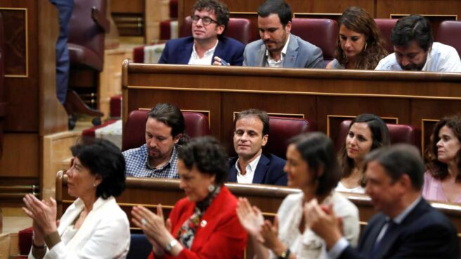 Sánchez e Iglesias se cruzan ultimátums pero no se atreven a romper la negociación