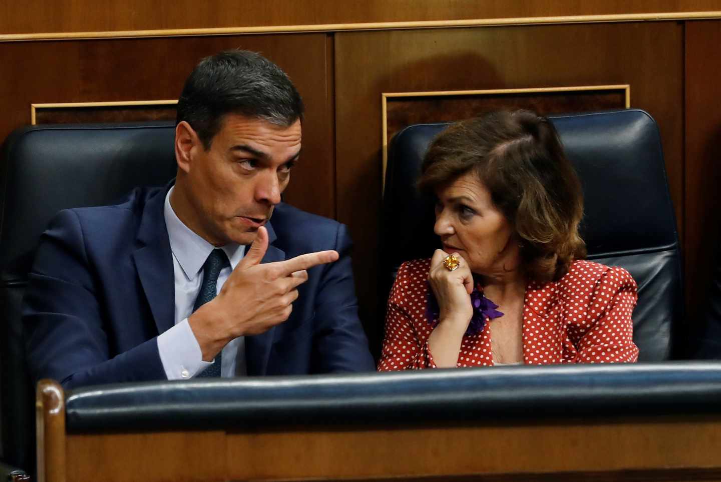 Pedro Sánchez y Carmen Calvo, en el Congreso.