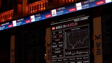 La banca arrastra al Ibex en su mayor revés del año